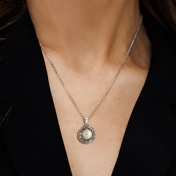 Raindrop Textured Freshwater Pearl Pendant Necklace