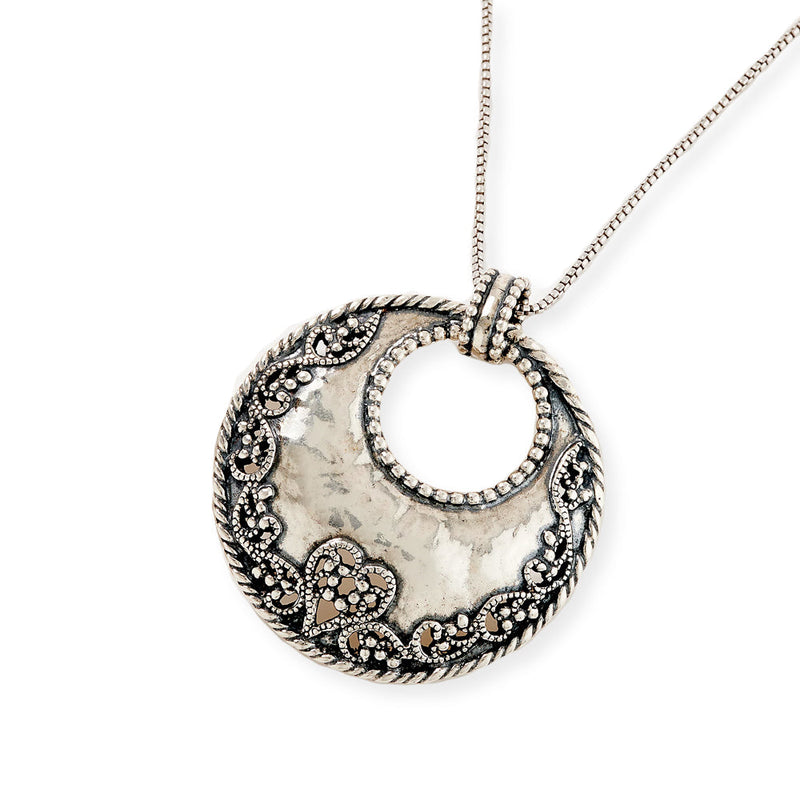 Ornate Circle Necklace